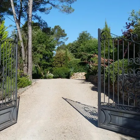 Le Mas Du Pere-3
