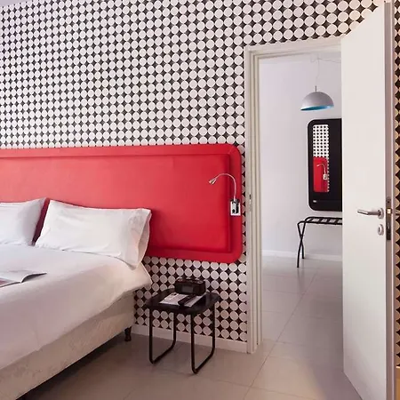 Pop Hotel-3