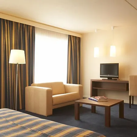B-Aparthotel Moretus-3