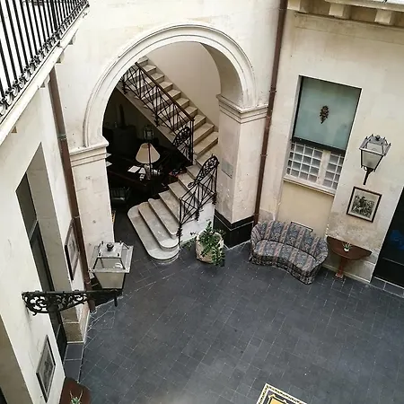 Palazzo Giaracà-3