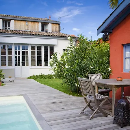 La Ferrade Chambres d'Hôtes B&B-3