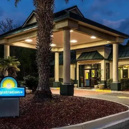 Days Inn By Wyndham Richmond Hill/Savannah-2