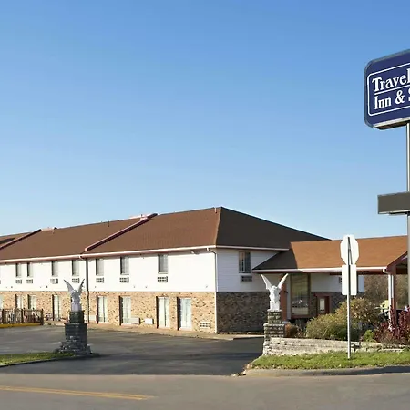 Travelodge Inn & Suites By Wyndham Muscatine-3