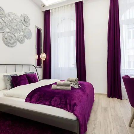 Silver Rooms By Staymood Holidays-3