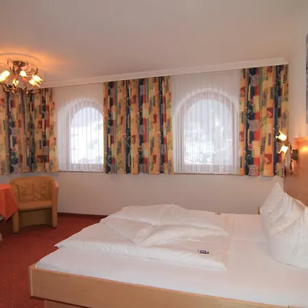 Hotel Garni Pradella-3