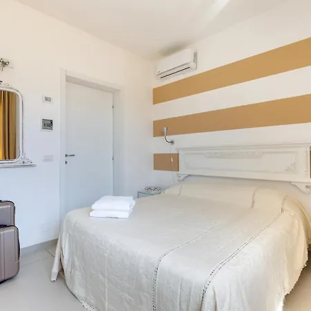 B&B Excellent Rooms-2