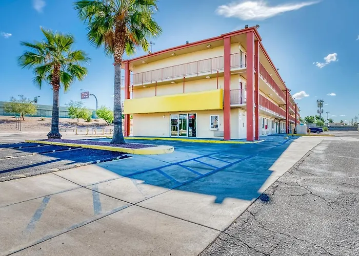Oyo Hotel Tucson Downtown
