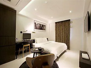 Rich Diamond Hotel