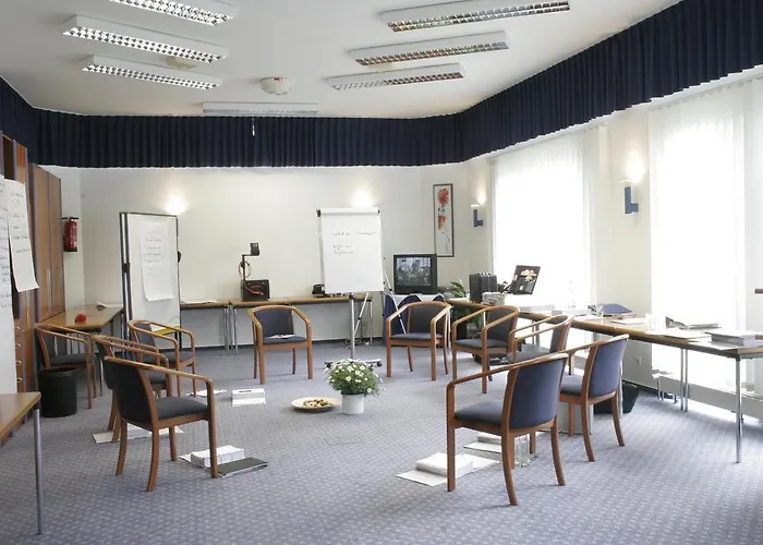 Seminar- Und Urlaubshotel Schulz Bergen 
