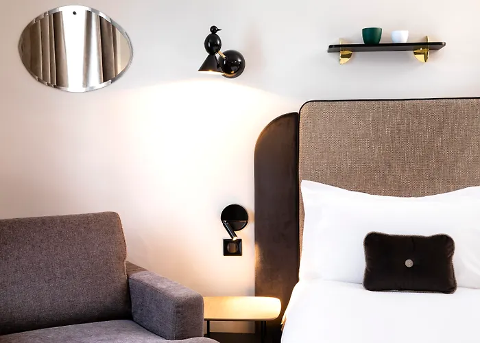 Hotel Eiffel Saint Charles Paris