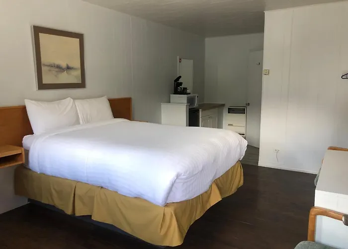 Bavarian Orchard Motel