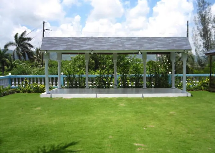 Paradise Brandon Hill Guest House Montego Bay