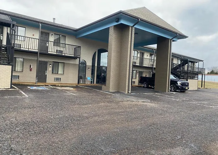 Savannah Lodge