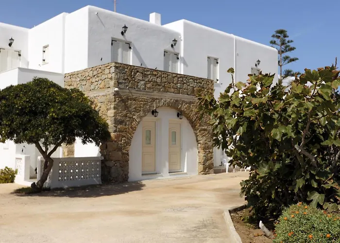 Peter Studios Ornos 