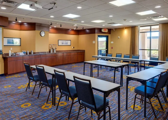 Courtyard By Marriott Oklahoma City North/Quail Springs