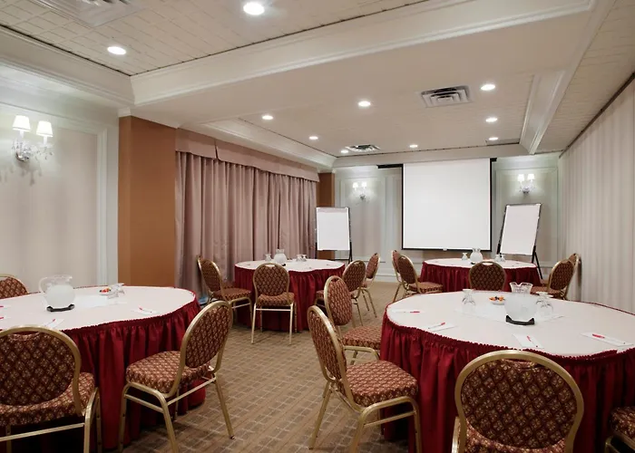 Hotel Ramada By Wyndham Saint-Jean de Terre-Neuve