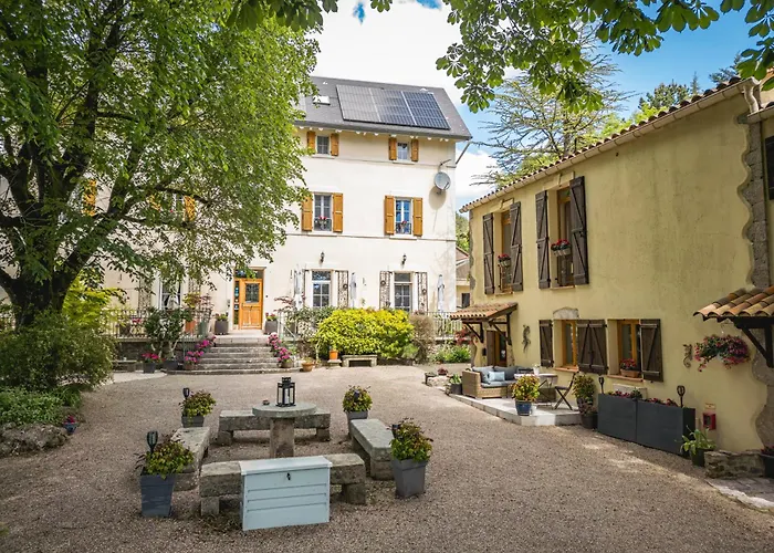 Gites du Caylar - Chambres et Appartments Le Caylar