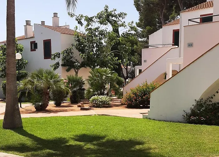 Aparthotel FLORA PARK&AQUAROCK Cala'N Bosch 