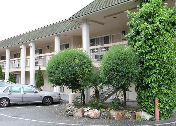 Caravelle Inn Extended Stay São José