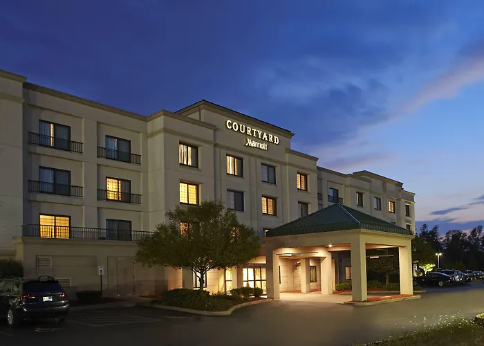 Courtyard By Marriott Buffalo Amherst/University