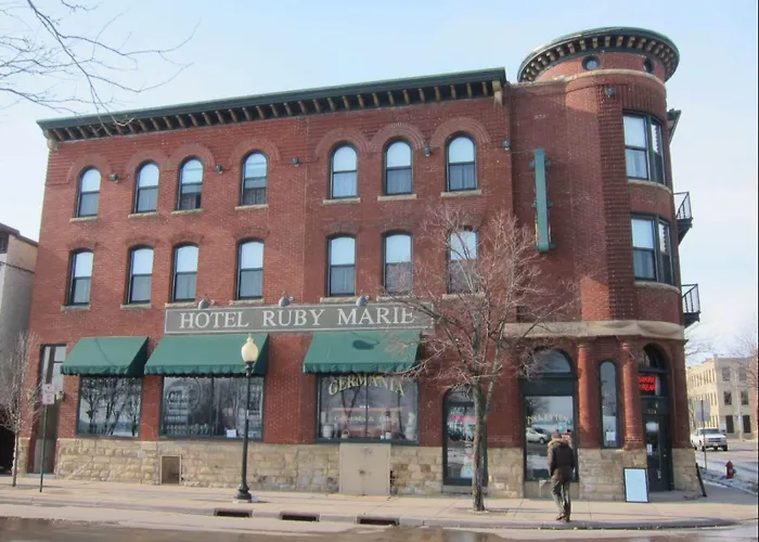 Hotel Ruby Marie