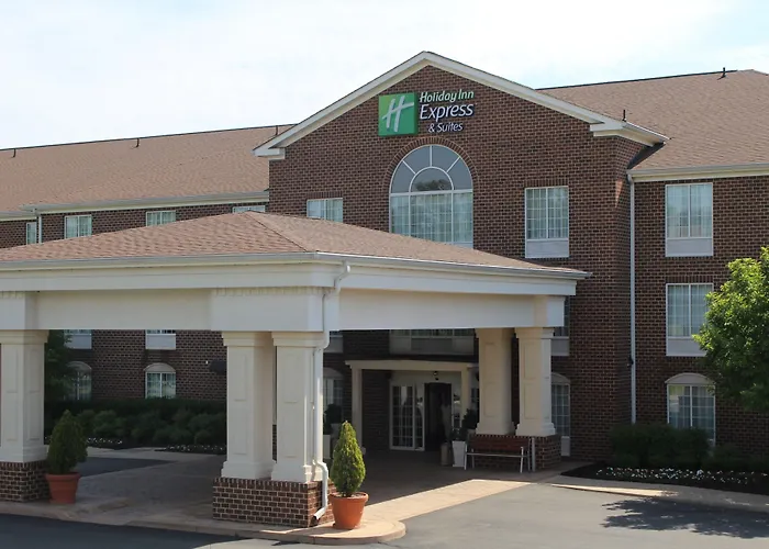 Holiday Inn Express Hotel & Suites Warrenton By Ihg