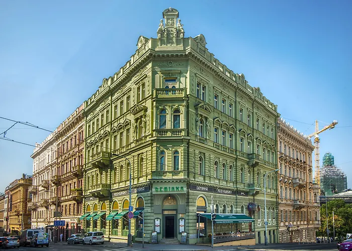 Deminka Palace