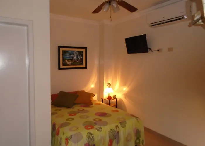 Hotel Jeshua Simmonds Guayaquil