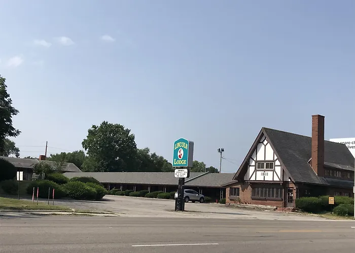 The Lincoln Lodge Urbana Champaign