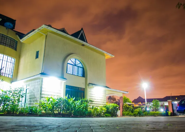Karen Inn And Suites