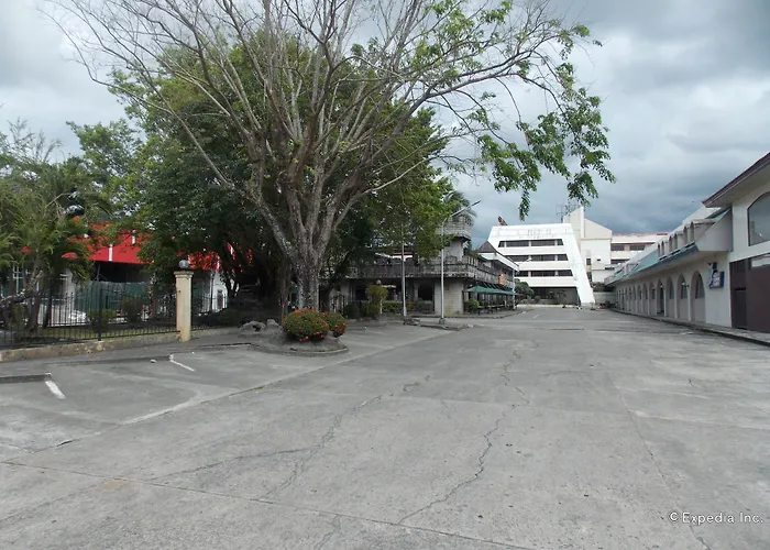 Caribbean Water Park And Resotel Bacolod