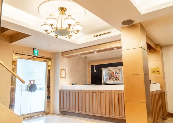 Elegance Hotel
