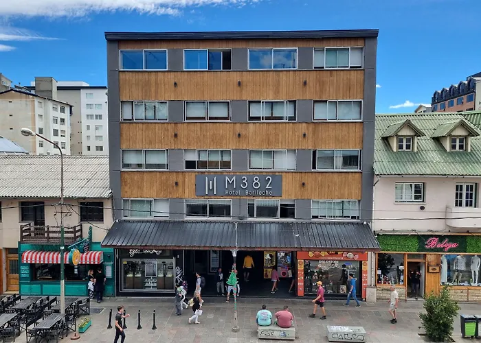 M382 Hotel Bariloche