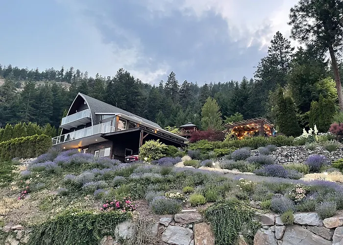 Les Chambres Roses West Kelowna