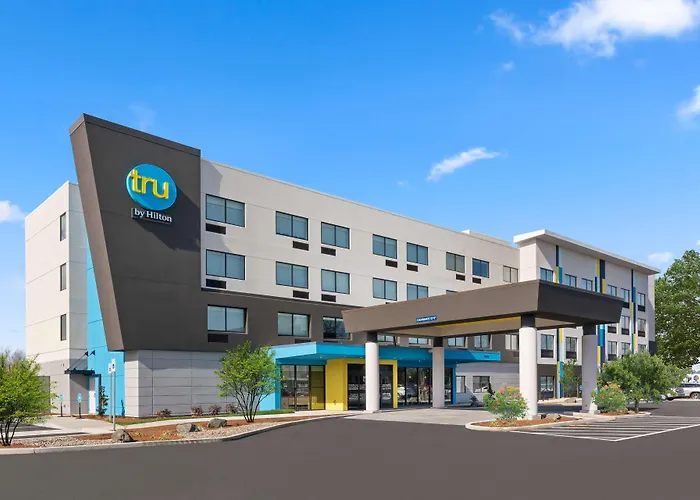 Tru By Hilton Portland Airport, Or