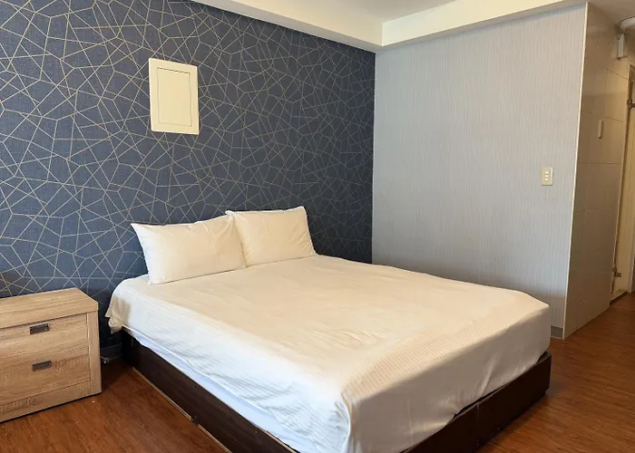 晴旅府中館 Suntrip Inn Taipei