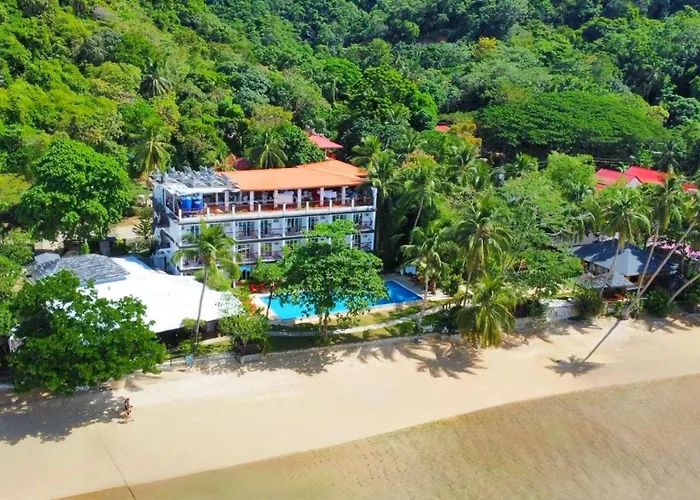 Doublegem Beach Resort And Hotel
