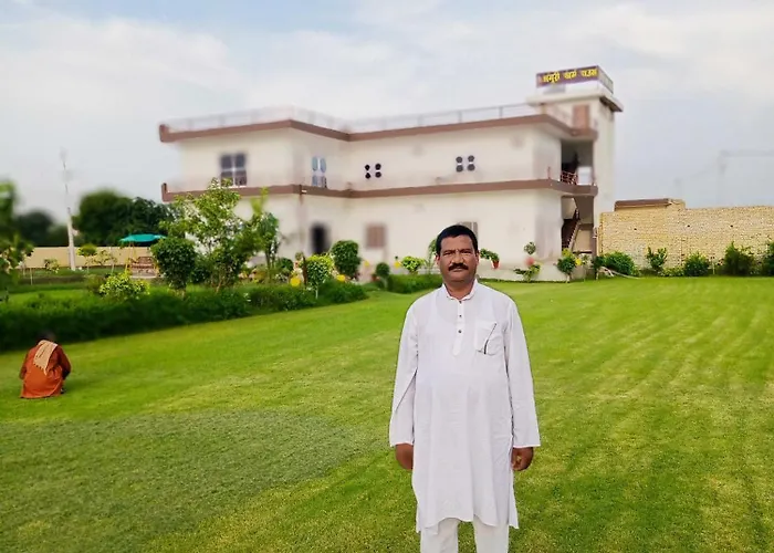 Hotel O Pop Angoori Farm House Mathura