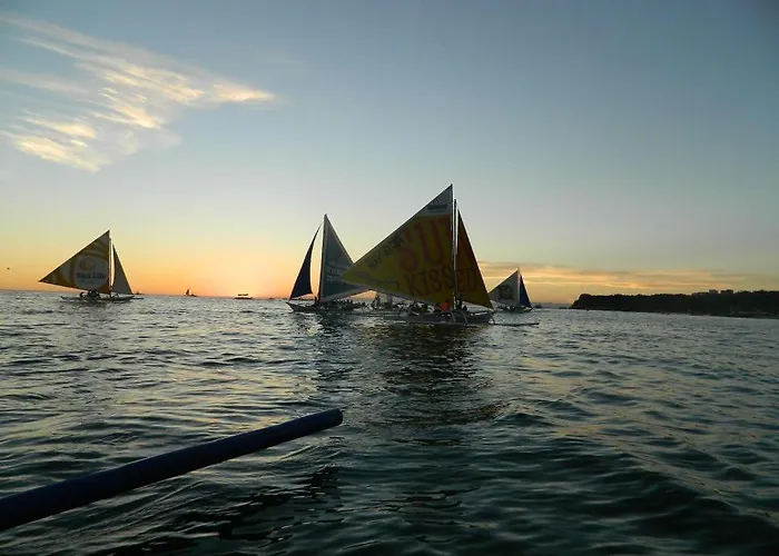 Boracay Travelodge Beach Resort