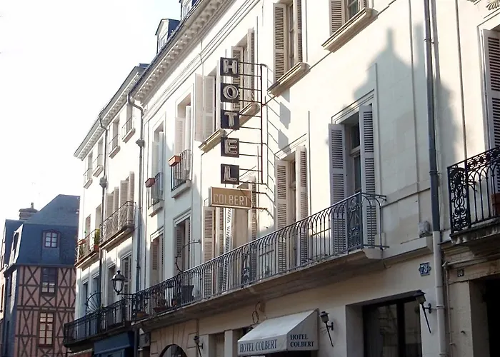Hotel Colbert Tours