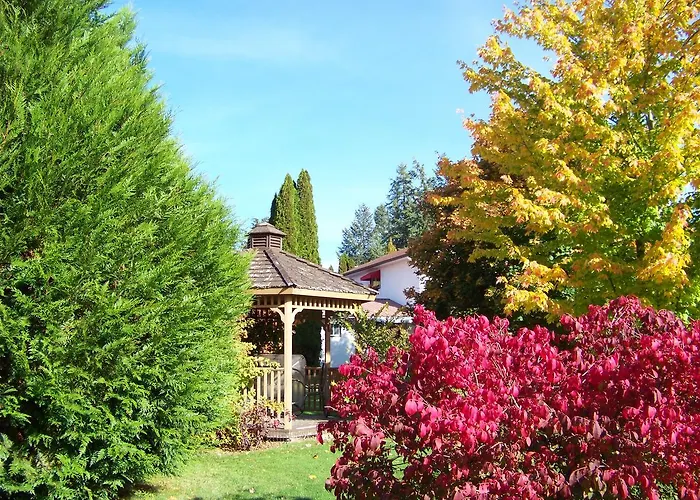 Bavarian Orchard Motel