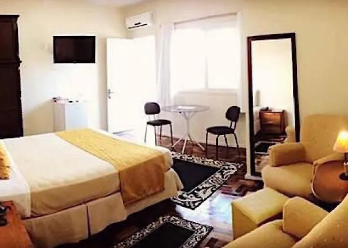 Hotel Ibiá Montenegro