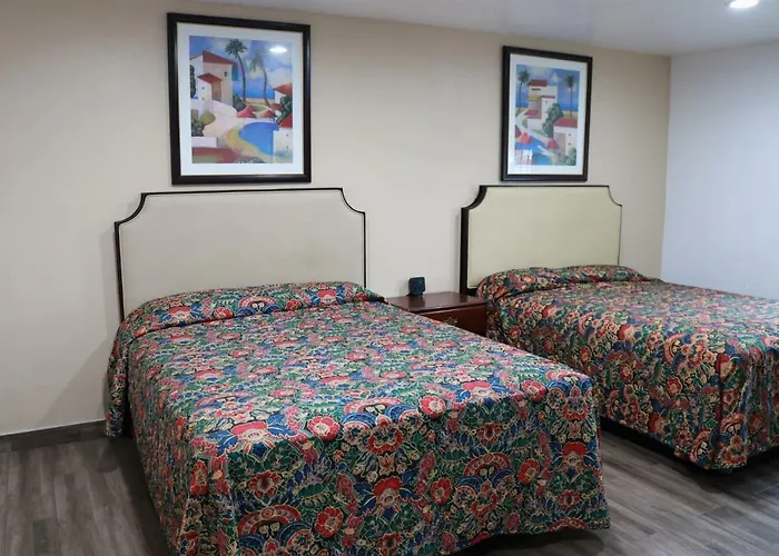 Palm Inn Motel - Montclair