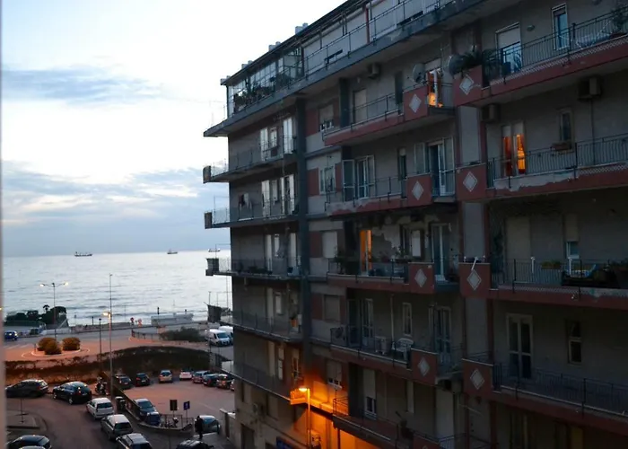 Bed and Breakfast Dimora Tafuri Salerno