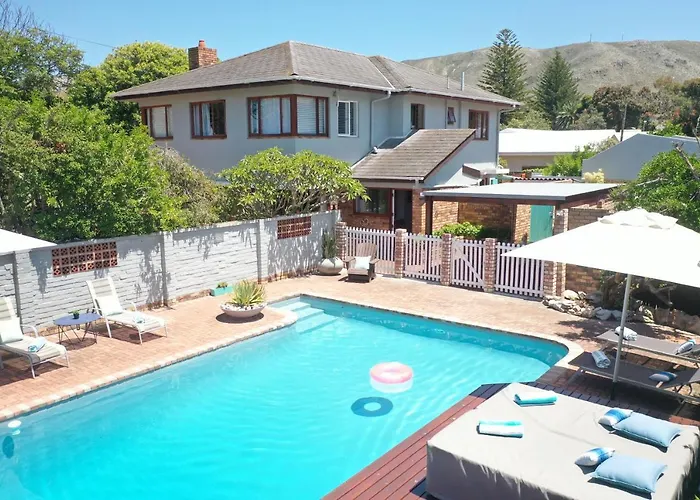 6 Stemmet Lodge